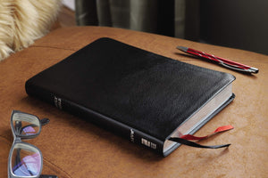 NIV Thinline Bible Black Bonded Leather – Large Print,